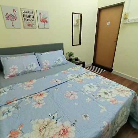 Roomstay Kuala Nerus Gated Parking - 6M To Beach & 15M To Drawbridge Kuala Terengganu Luaran gambar